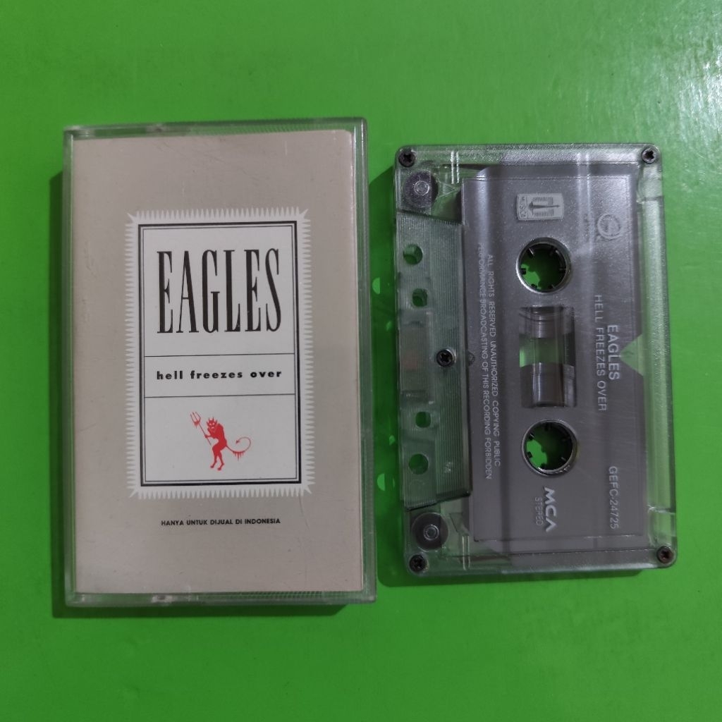 Kaset EAGLES Hell Freezes Over