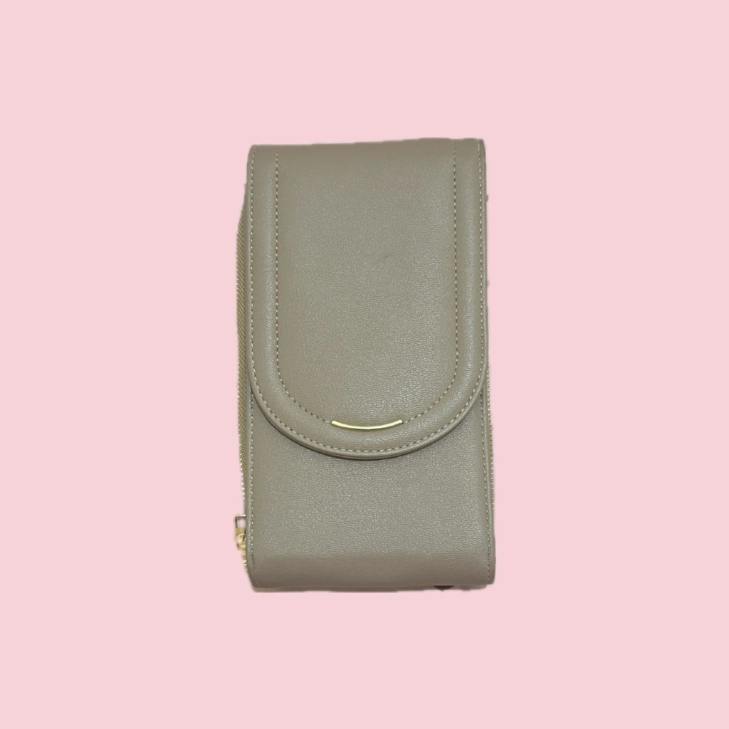 Preloved Phone Bag / Sling Bag Dompet Les Femmes
