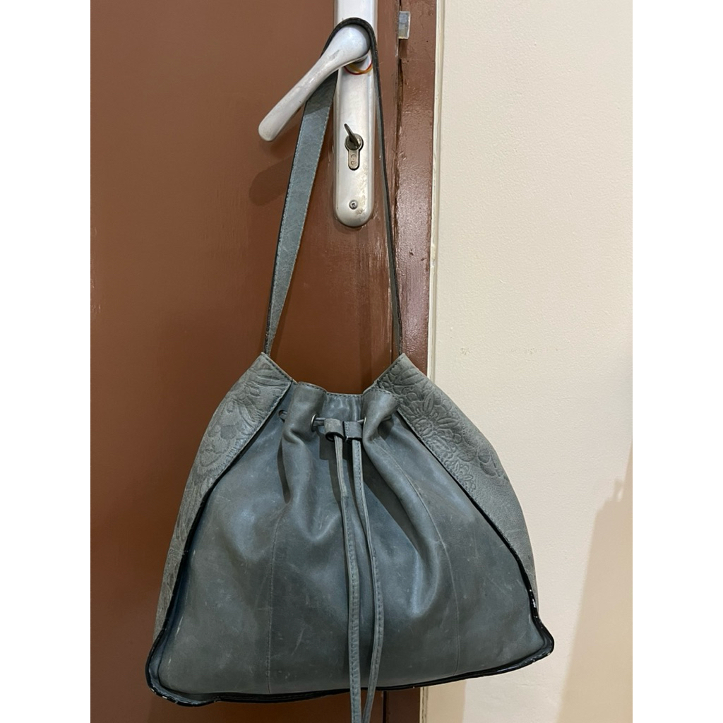 Tas Preloved Serut Bag Bucket Bag Shoulder Bag Vintage Mabel&Lou