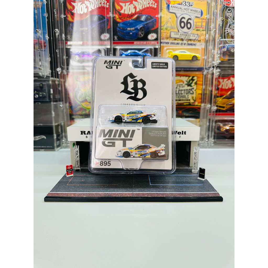 Mini GT No 895 LB Super Silhouette Nissan Silvia S15 #555 Sailun 2023 Formula Drift LBWK Japan
