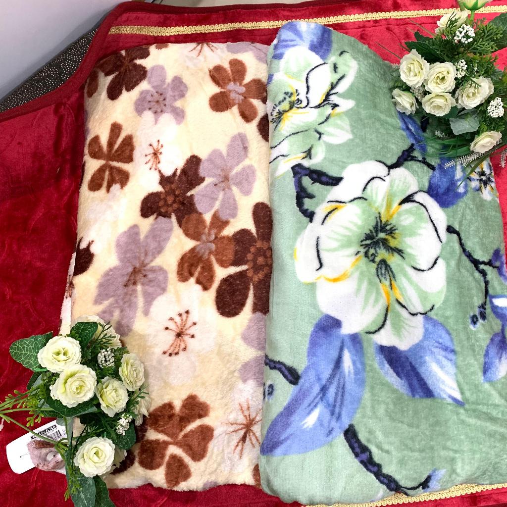 selimut bulu halus motif bunga