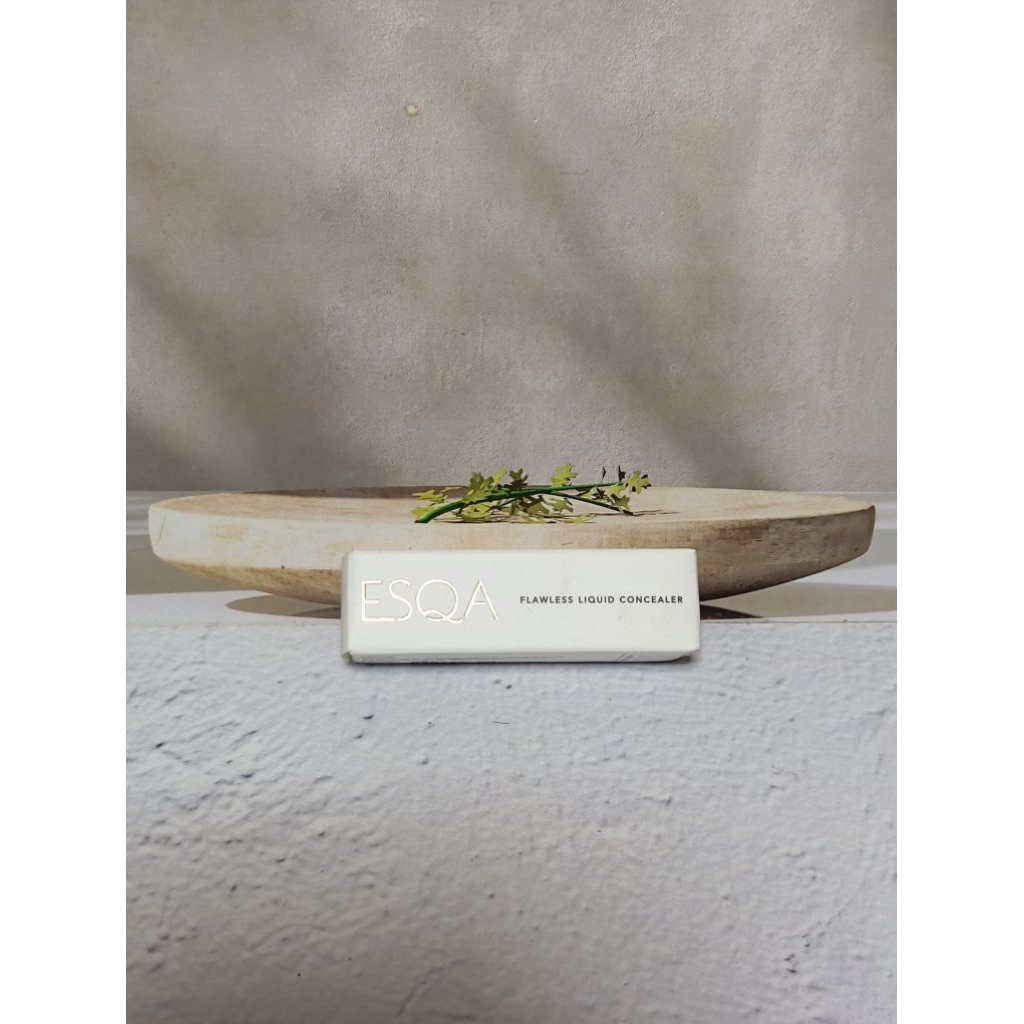 ESQA FLAWLESS LIQUID MINI CONCEALER CUSTARD