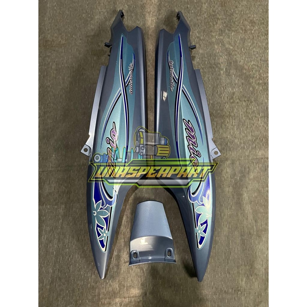 BODY KIRI-KANAN MIO SPORTY WARNA BIRU TELUR ASIN STRIPING BUNGA