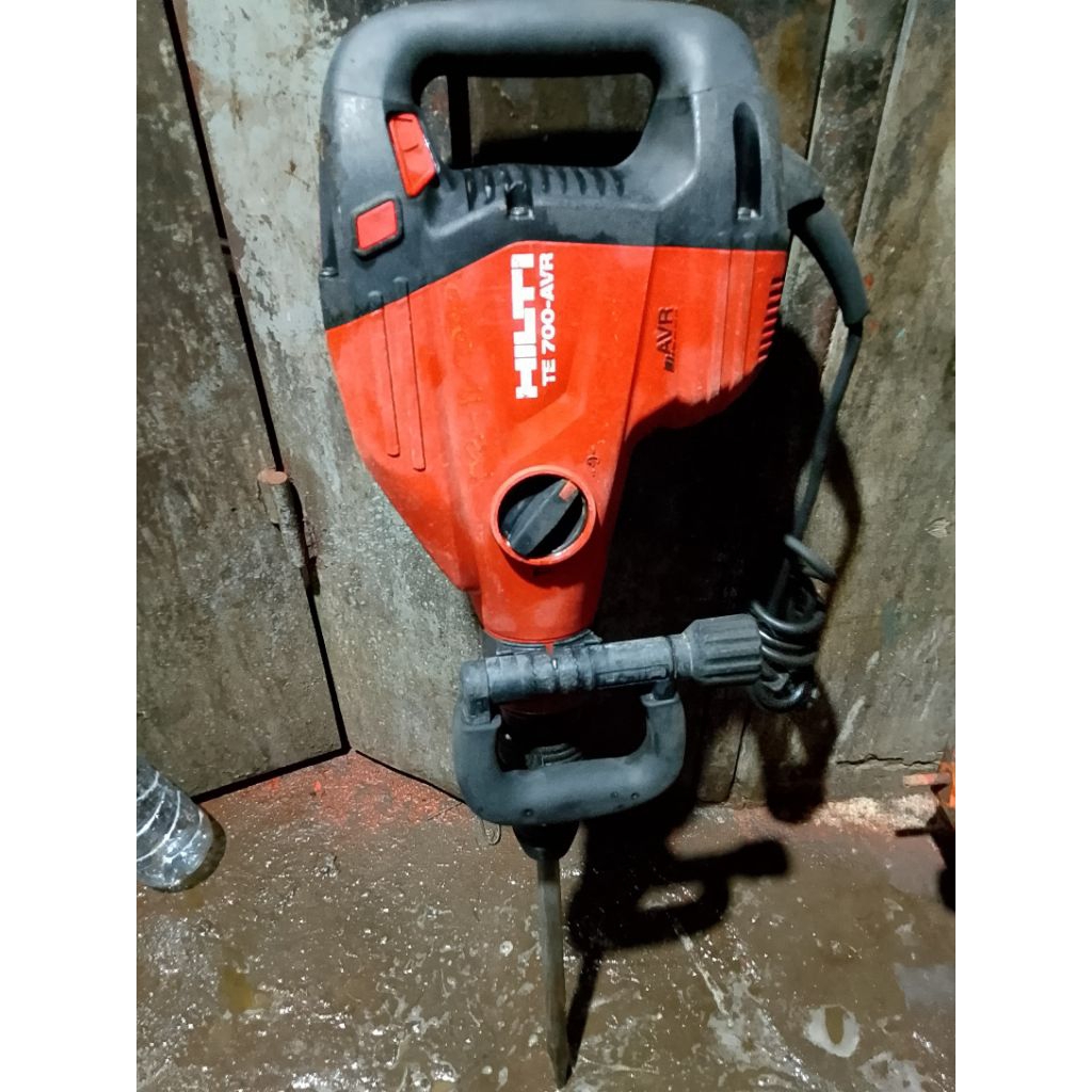 HILTI TE 700-AVR Mesin bobok beton, demolition jack hammer hilti te700avr second bekas