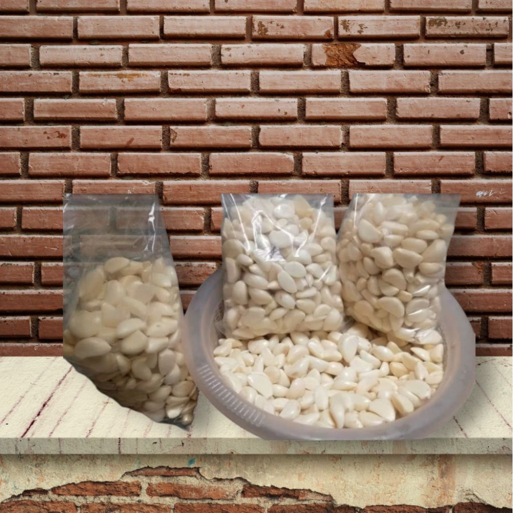 

Bawang putih kupas bersih/garlic kupas bersih kemasan 1kg