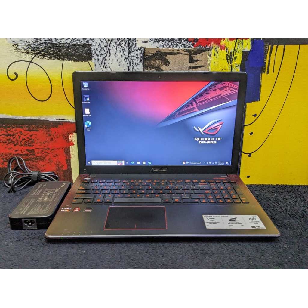 Laptop Gaming Asus Baby ROG X550IU AMD FX 9830P Radeon R7 Crossfire Ram 16Gb & SSD 128Gb + HDD 1Tb M