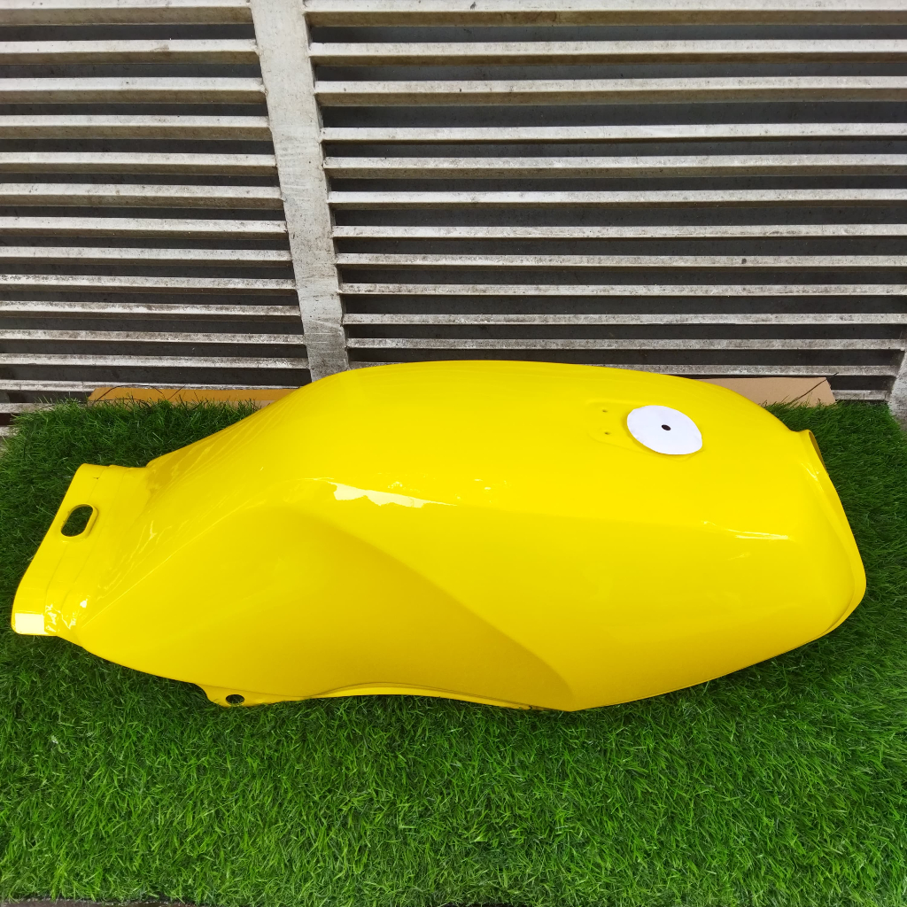 TANGKI BENSIN RXZ RZR CATALYZER/TENGKI RXZ RZR CATALYZER FUEL TANK RXZ HITAM/MERAH/BIRU/PUTIH COPY O