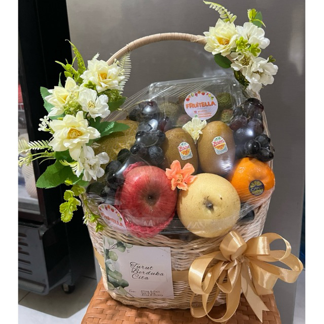

Parcel Bunga Buah / Parcel Gift Flower Bouquet