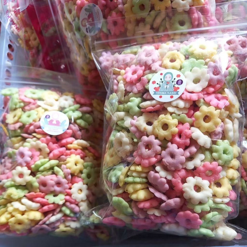 

Sakura Warna kemasan 220g,cemilan enak,makanan ringan