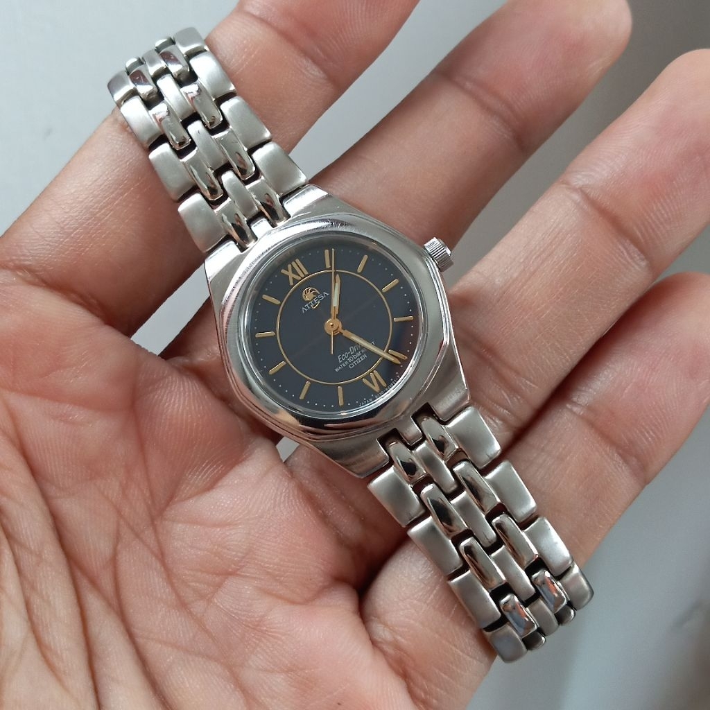 Jam tangan wanita Citizen Attesa Eco-Drive titanium original