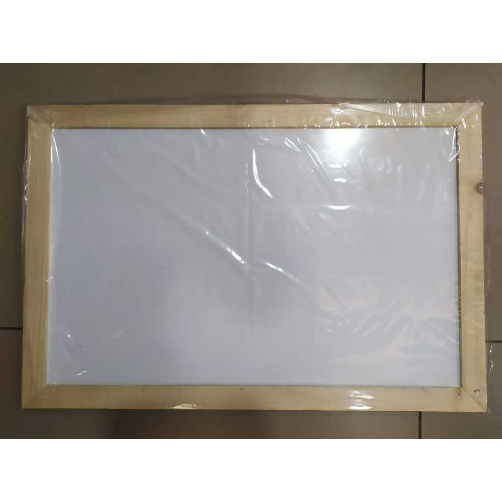

Gramedia Banjarmasin - Wooden Whiteboard 2in1 Medium 40x60