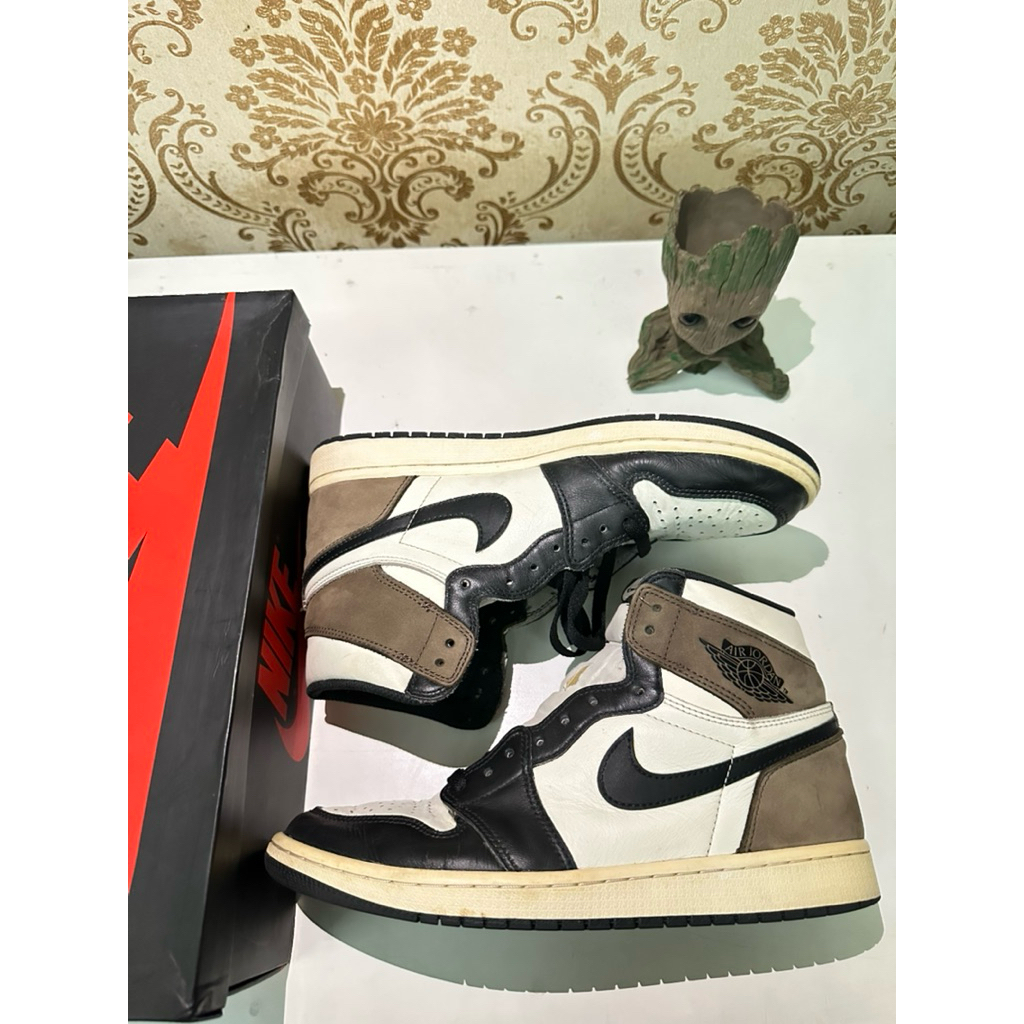 Sepatu Nike Air Jordan 1 Retro High OG Mocha