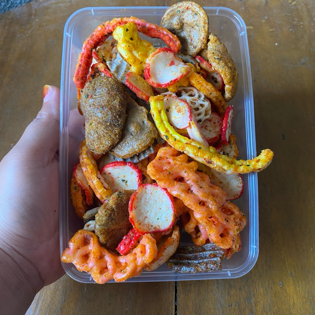 

Seblak Mix , Basreng, kerupuk jengkol seblak campur pedas daun jeruk seblak mix Box 500ml