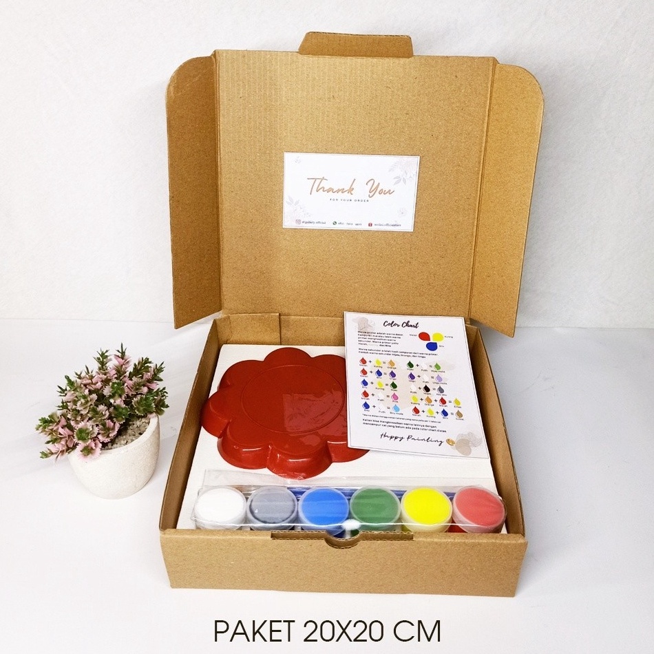 

KODE M24H Kanvas Lukis 1 Paket Peralatan Melukis Kanvas 2 x 2 cm 4 in 1