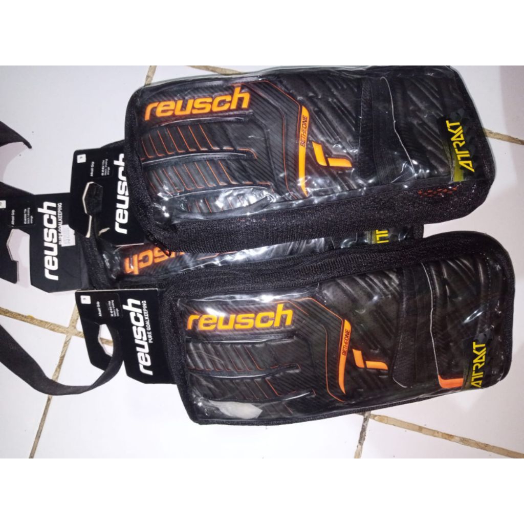 sarung tangan sepakbola reusch original dewasa