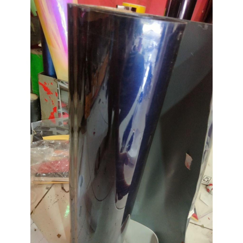 stiker scotlet monligt blu biru bunglon