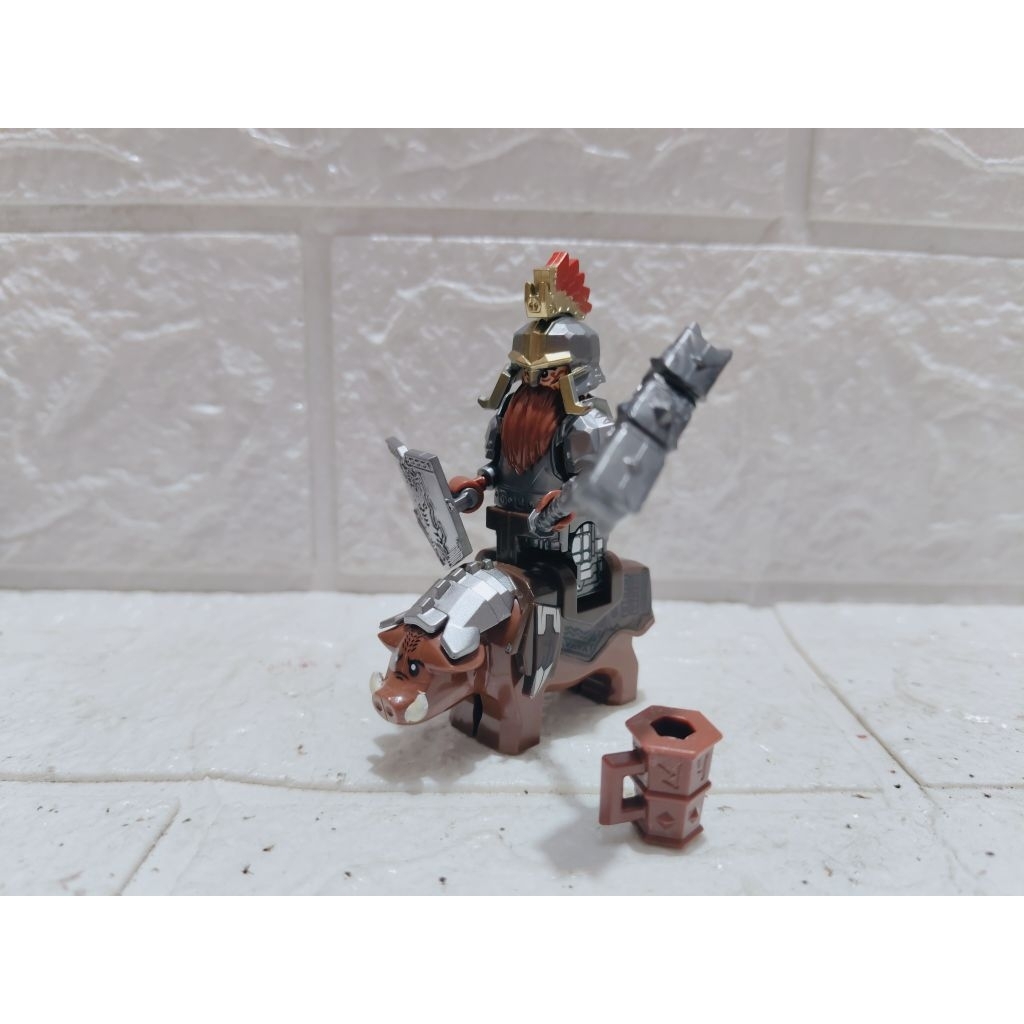 figure lord of the ring the hobbit figure dwarf dain ironfoot figure dain war pig  figure war pig lo