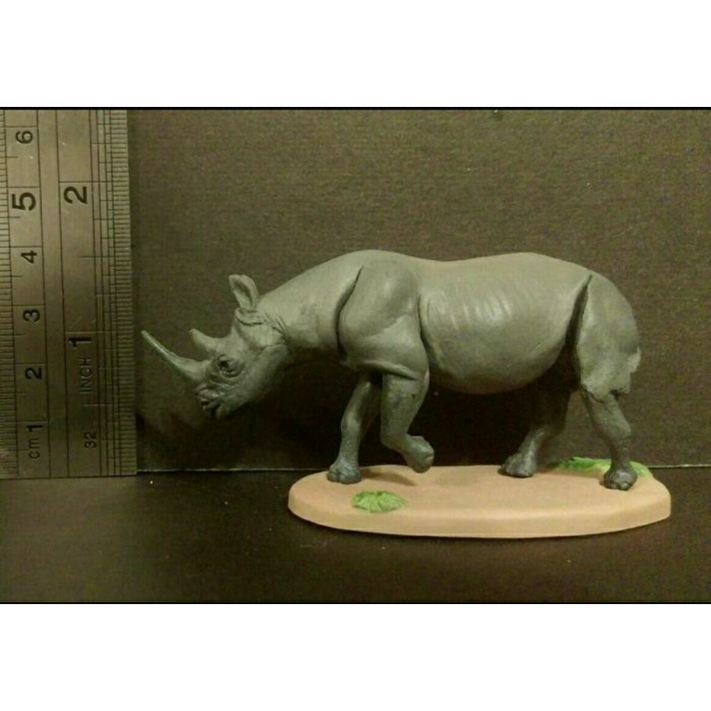 RARE Kaiyodo Red Data African Rhinoceros Rhino Figure
