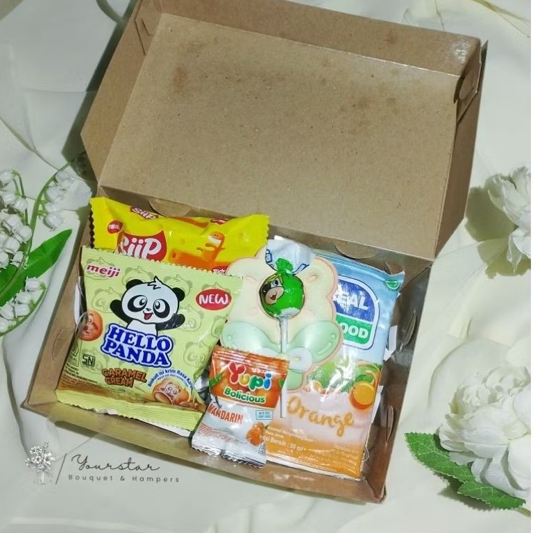 

(SNACK BOX 2) MINI GIFT SNACK BOX HAMPERS JAJAN MURAH WARNA WARNI KADO BIRTHDAY ULANG TAHUN AESTHETIC VALENTINE WISUDA ACARA GRADUATION HADIAH LUCU GEMES SET PAKET SNACK