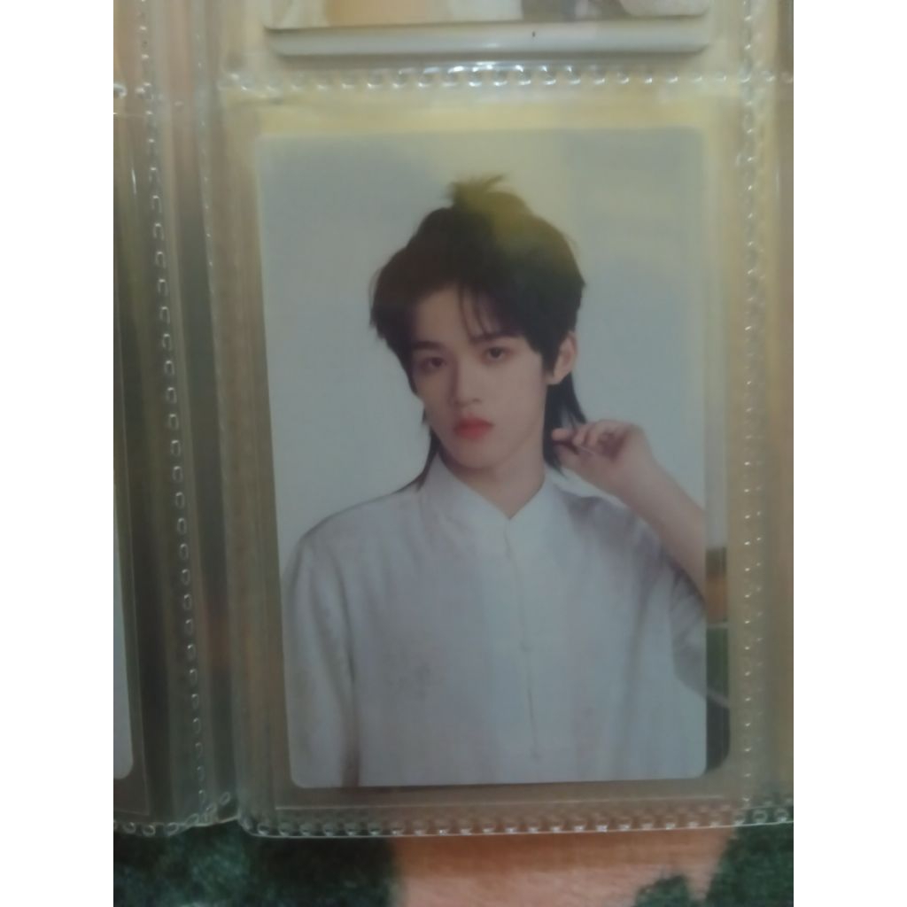 PHOTOCARD OFFICIAL TF FAMILY [ GUAN JUNCHEN ]