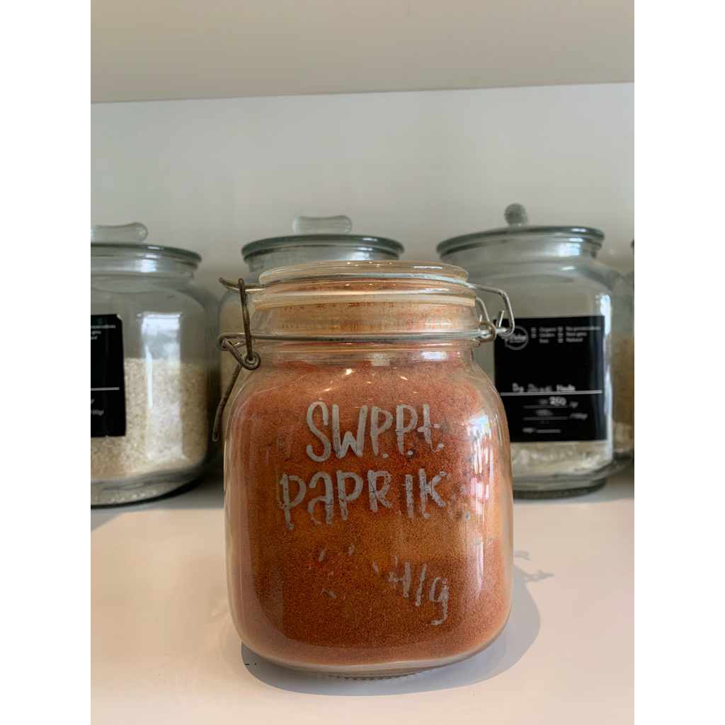 

Sweet paprika powder 100 gram