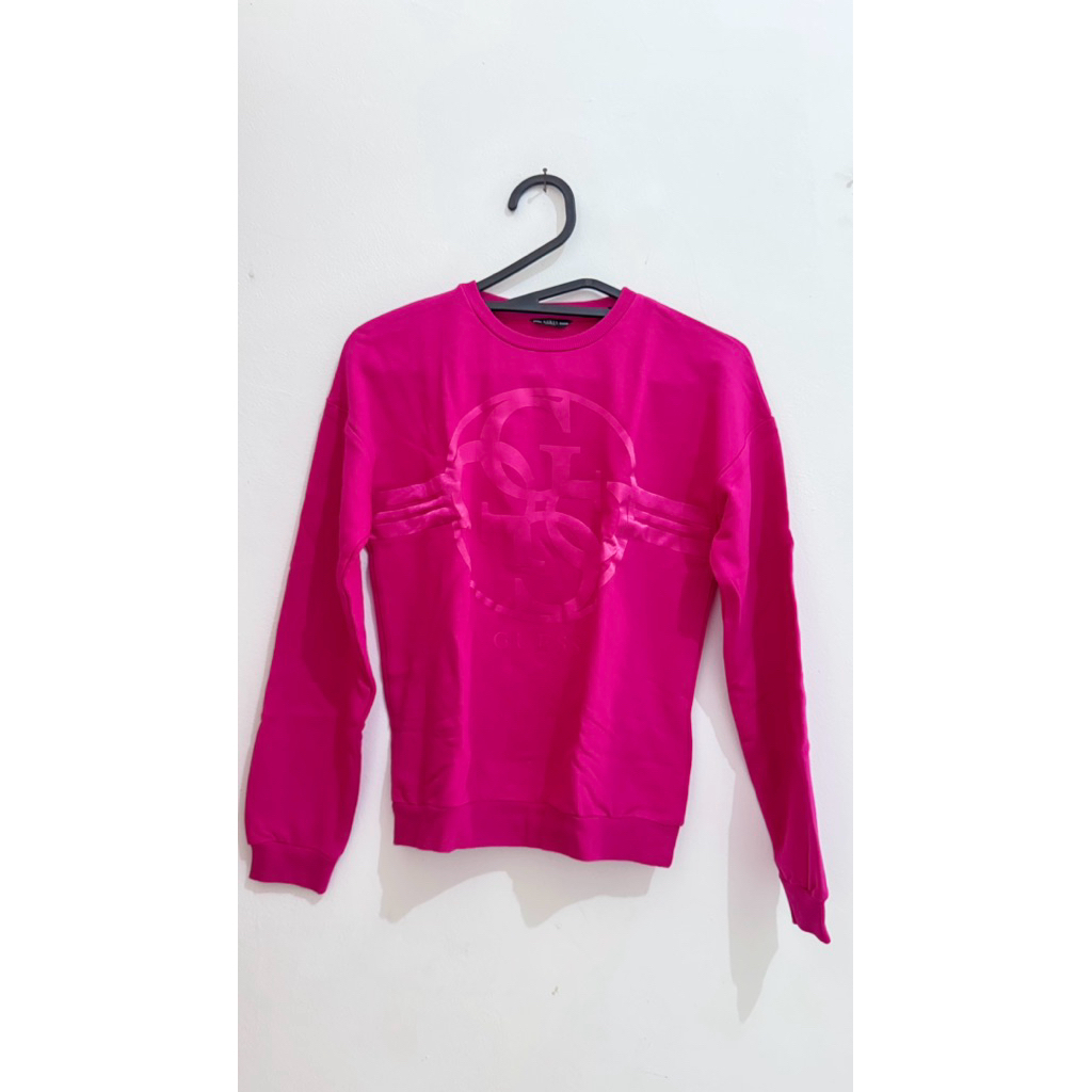 PRELOVED SWEATER GUESS MAGENTA