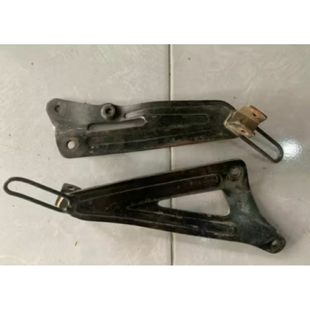 postep belakang pijakan kaki belakang Honda grand legenda original