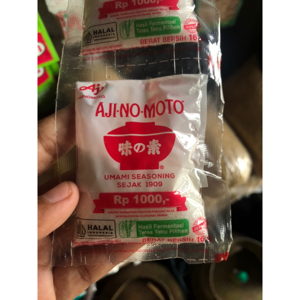 

ajinomoto, ladaku , bawang putih bubuk