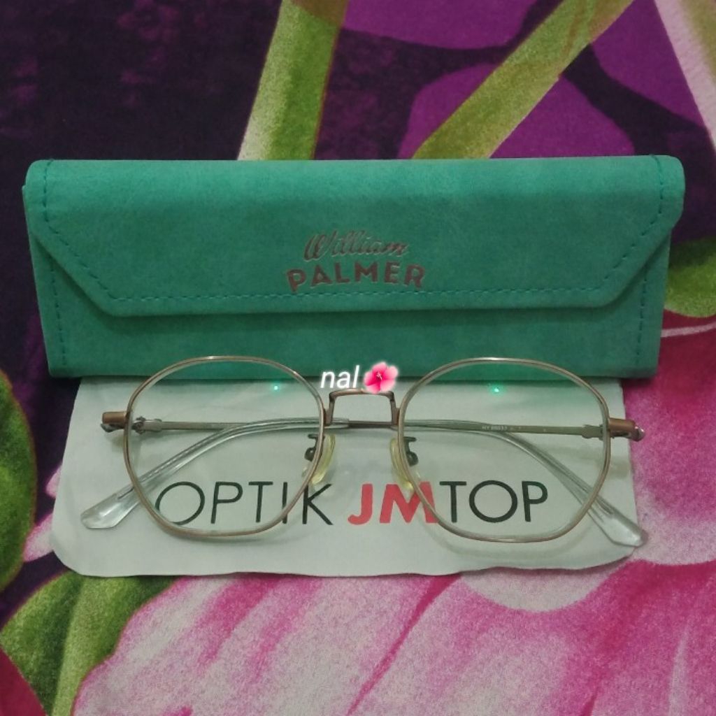 Kacamata William Palmer (Preloved)