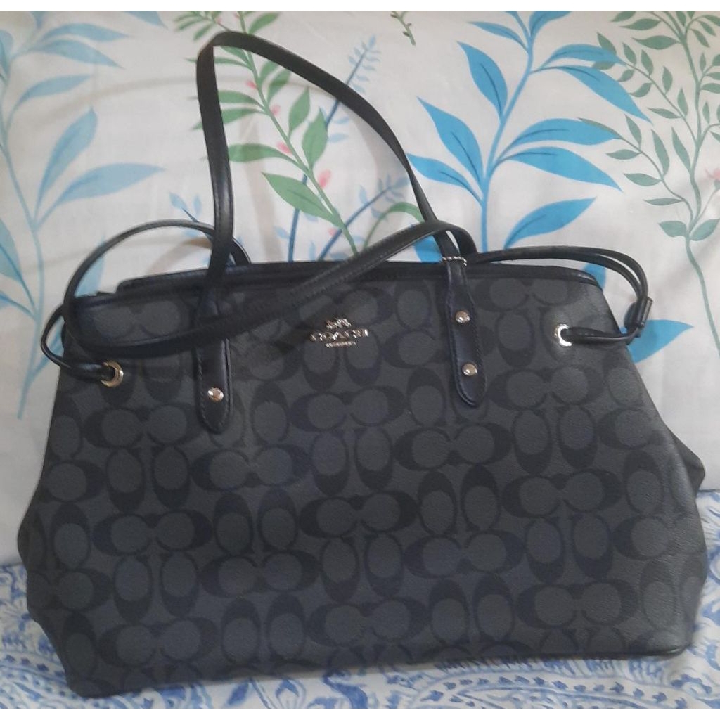 Coach Drawstring Carryall Black Smoke PRELOVED