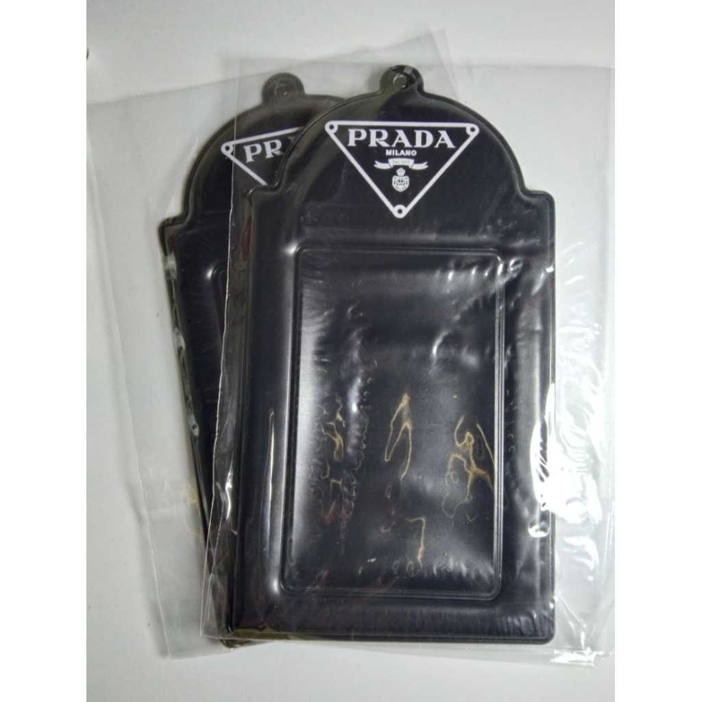 

card holder photocard label Prada