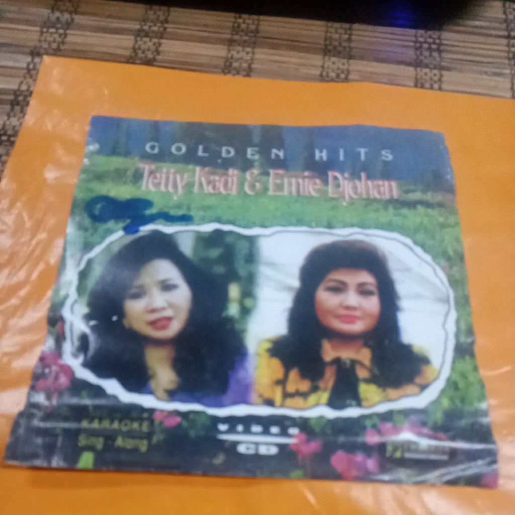 VCD TETTY KADI ERNIE DJOHAN D020