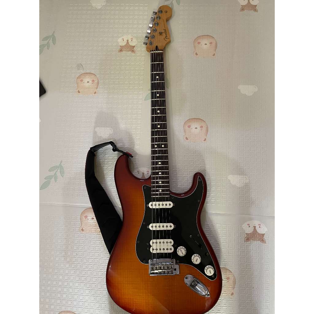 Fender Player HSS Plus Top Stratocaster Tobacco Sunburst