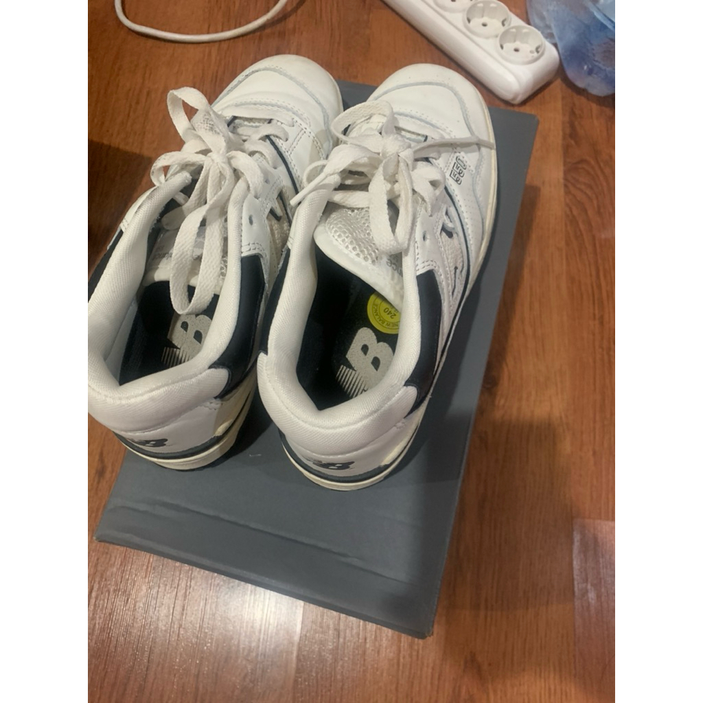 Sepatu New Balance 550