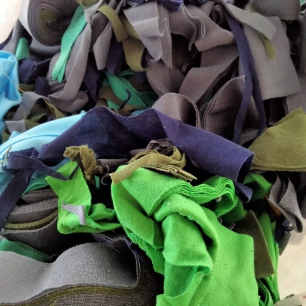 sisa kain warna bahan kaos