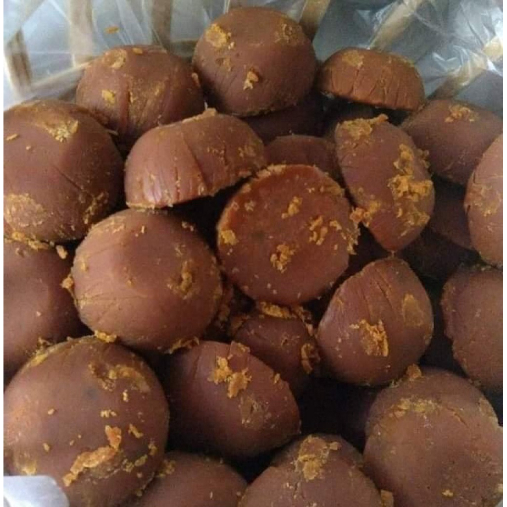 

GULA JAWA/GULA KELAPA 100% dari nira kelapa warna gelap kemasan 1Kg Kualitas Terbaik