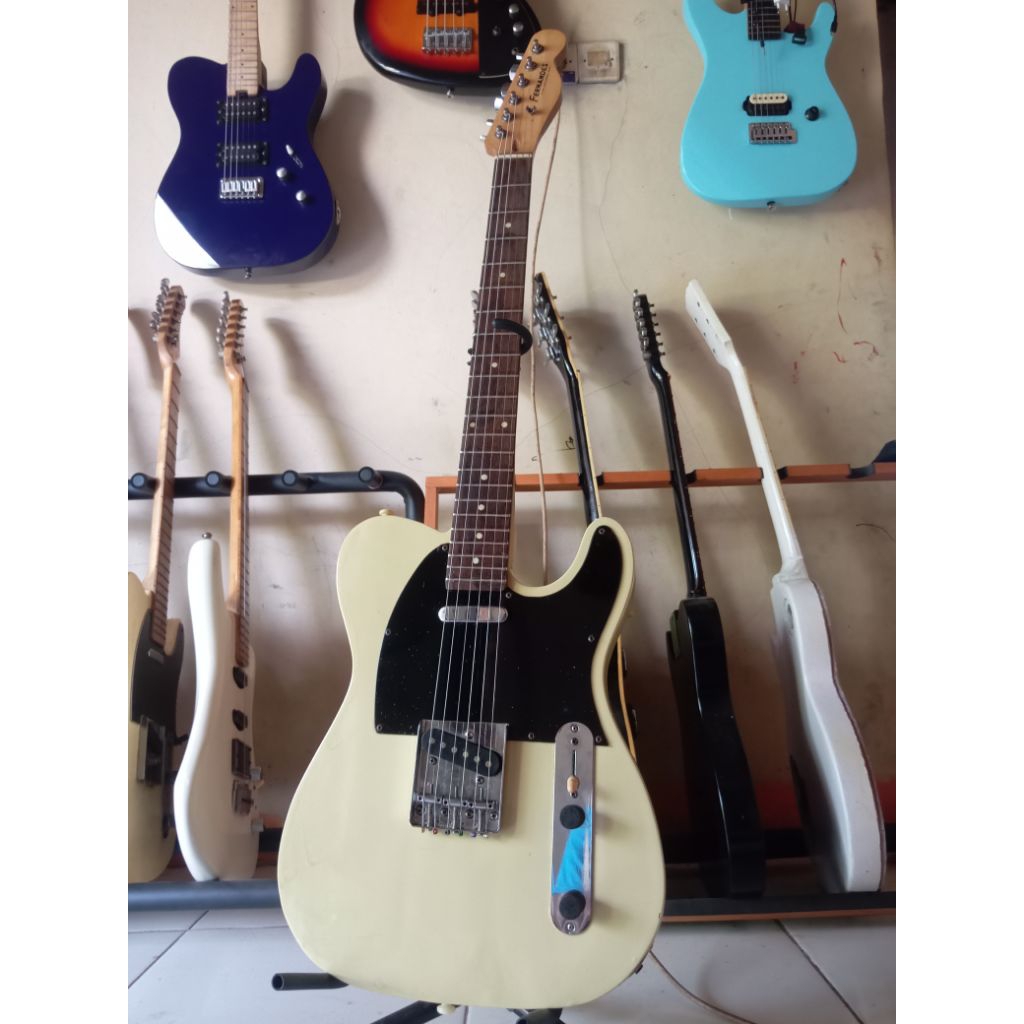 gitar Fernandes telecaster