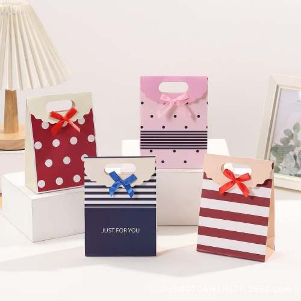

Satuan- Paperbag kado/Tas Kado mini motif Shabby/Gift bag candy paperbag ulang tahun