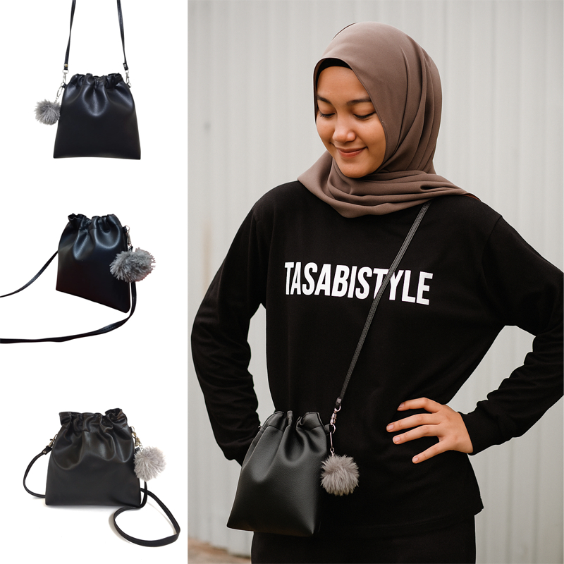 Tas Kerut Wanita Korean Style Kekinian - Sling Bag Mini Wanita Gantungan Bulu Pompom Lucu Aesthetic