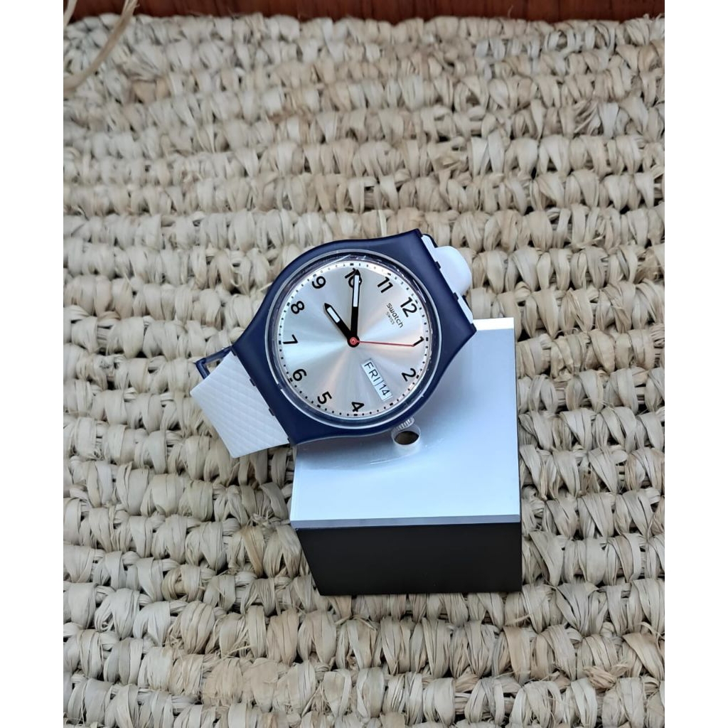 Swatch GN720 Jam Tangan Original Jam Tangan Wanita Swatch GN720 Tali Rubber Tahan Air