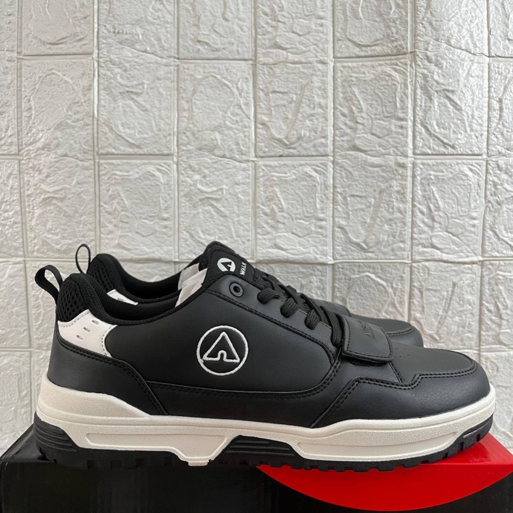 TERBARU AIRWALK AIRWALK CHASE BLACK WHITE MAN LEATHER SEPATU PRIA SNEAKER CASUAL COD ORIGINAL