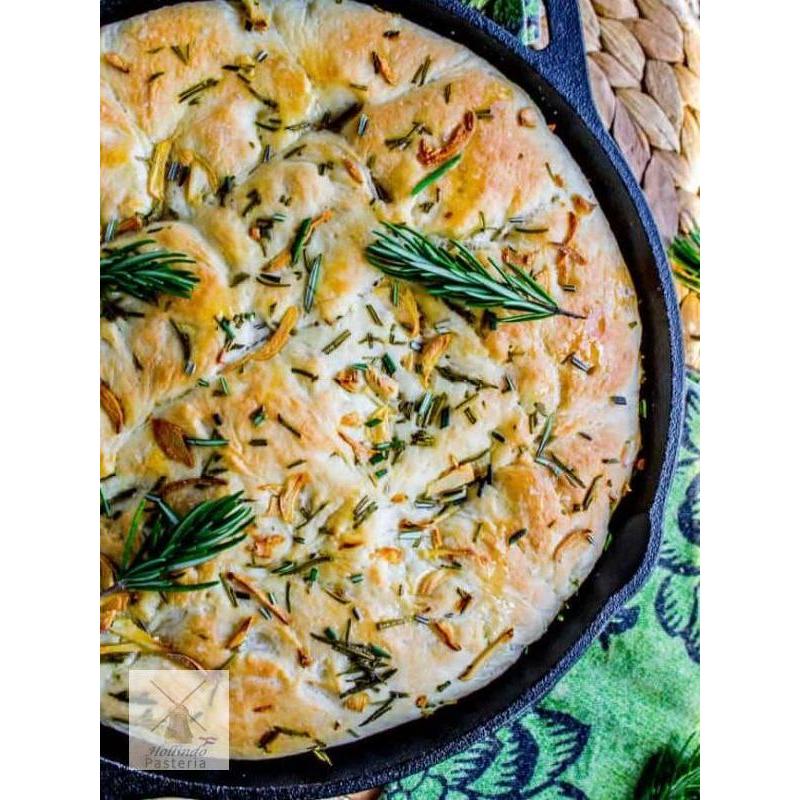 

Garlic and Rosemary Skillet Bread of 22 cm