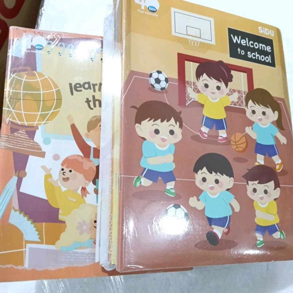 

Buku sinar dunia 58 lembar