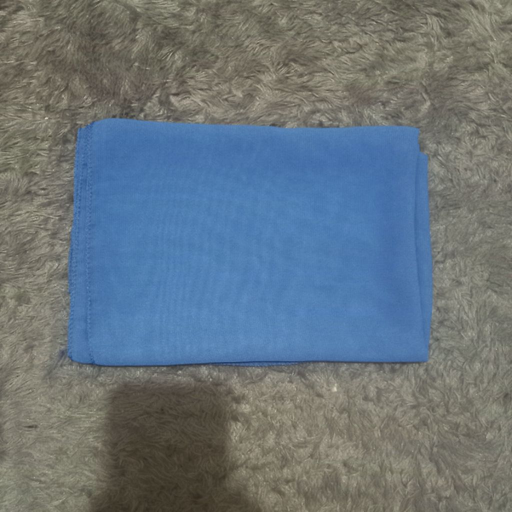 preloved - hijab segi empat muslimah bella square biru laut like new