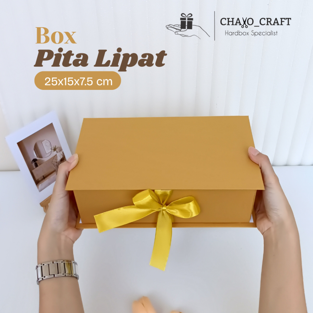 

Kotak Kado / Gift Box Pita 25x15x7.5 cm (Lipat)