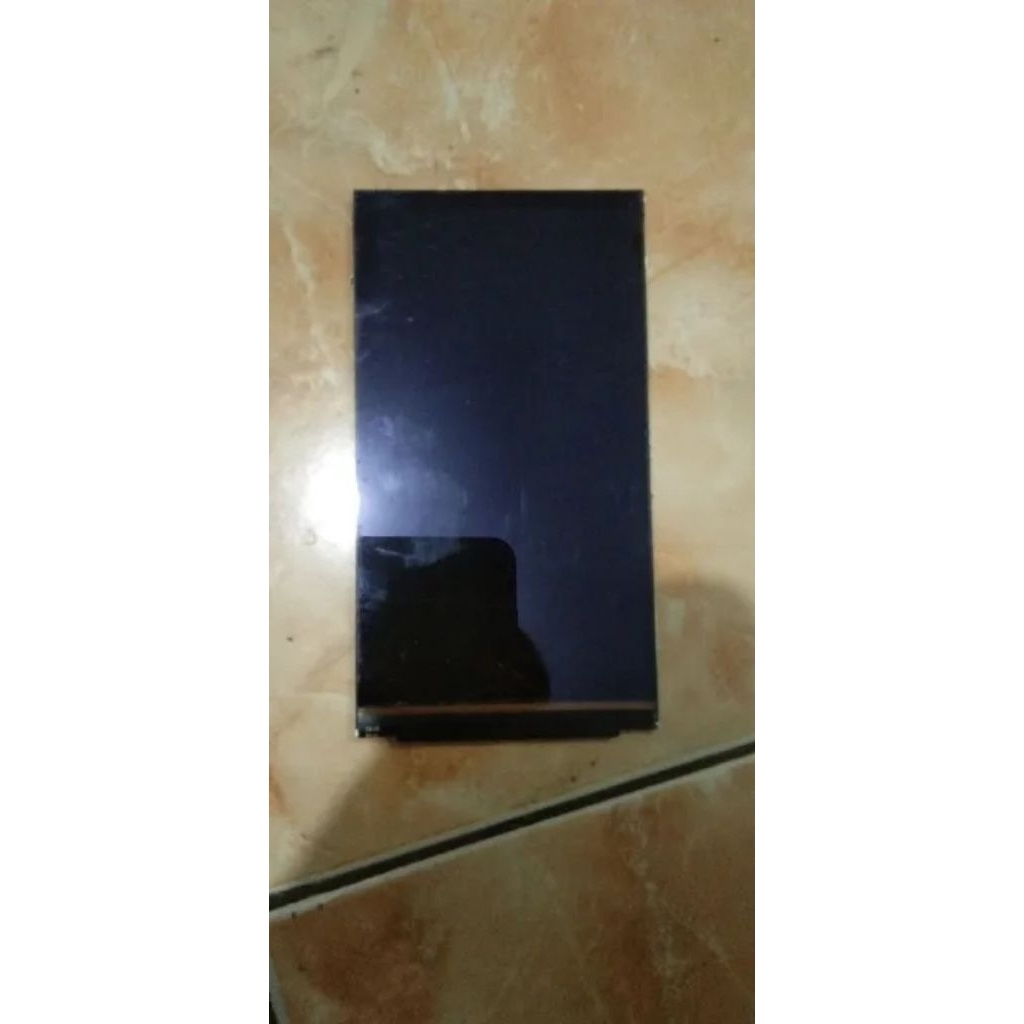 lcd hp Advan I5E minus lcd tompel tidak termasuk Touchscreen