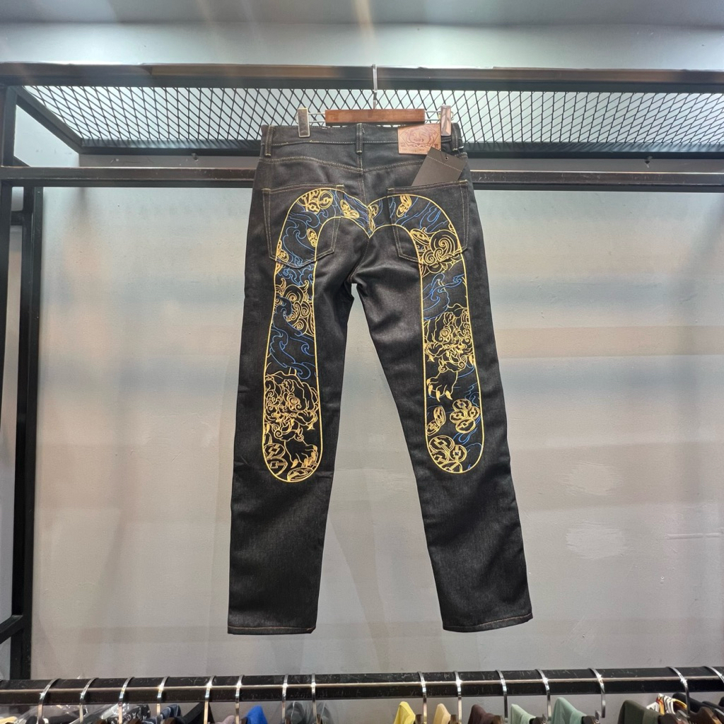 Celana Jeans Pria EVISU Dacck Tiger Embroidery Denim Jeans PM