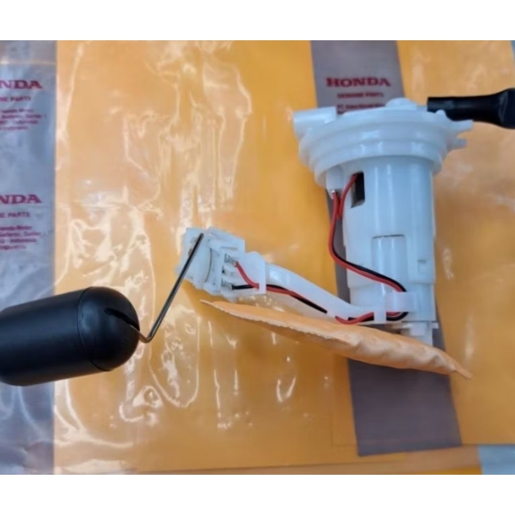 FUEL PUMP ASSY MOTOR VARIO 125 INJ HONDA KODE KZR