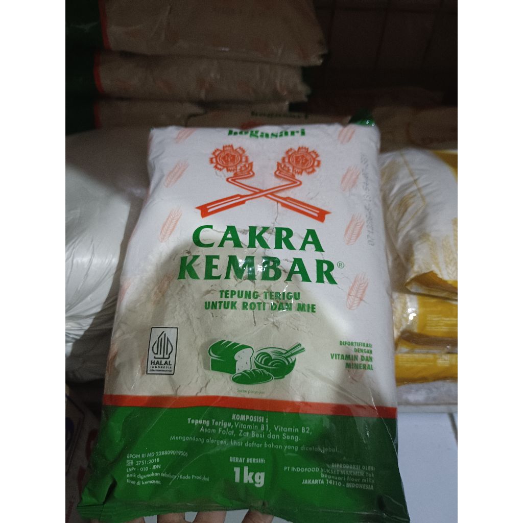

TEPUNG TERIGU CAKRA KEMBAR 1kg