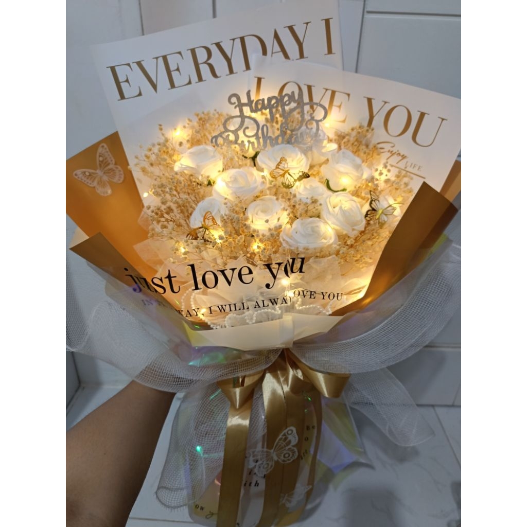 

BUKET BUNGA / BUKET VALENTINE / BUKET ULTAH / BUKWT LAMPU / BUKET BUNGA / BUKET ANNIVERSARY / BUNGA / BUKET MURAH / BUKET BATAM